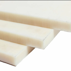 Капролон плита 25х2000х1000 мм высший сорт белая PA 6 в наличии в Мурманске